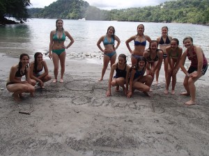The ladies of RRR enjoy the beautiful coastline of Manuel Antonio
