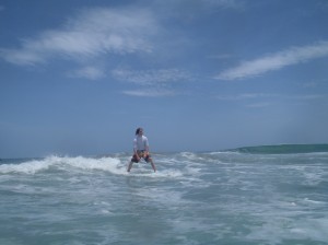 Miqui of Surf Intensive shreds the gnar at Avellanas!