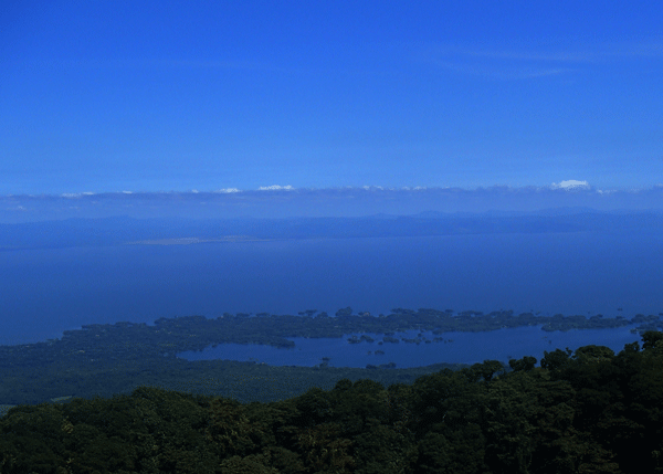 The students enjoyed this view of Lake Nicaragua on their hike. 